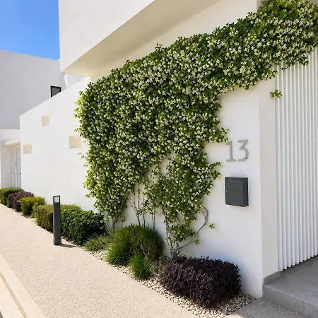 Villa 3 Bedroom Jasmine Almaria Complex Paralímni